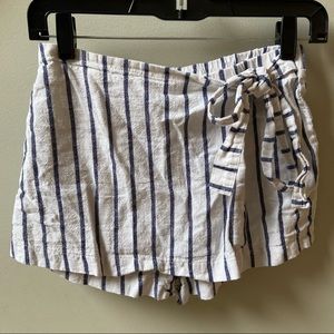 3/$15 Forever21 Striped Mini Skort